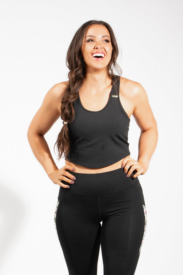 Black Cropped Fitted Tank - SewSewYou