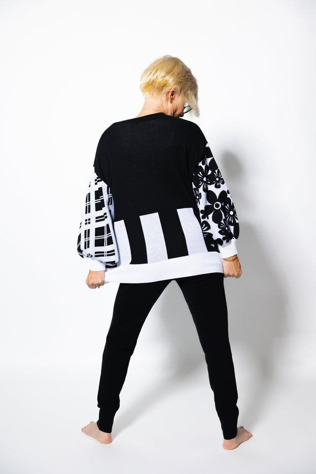 Black/White Lounge Sweater - SewSewYou