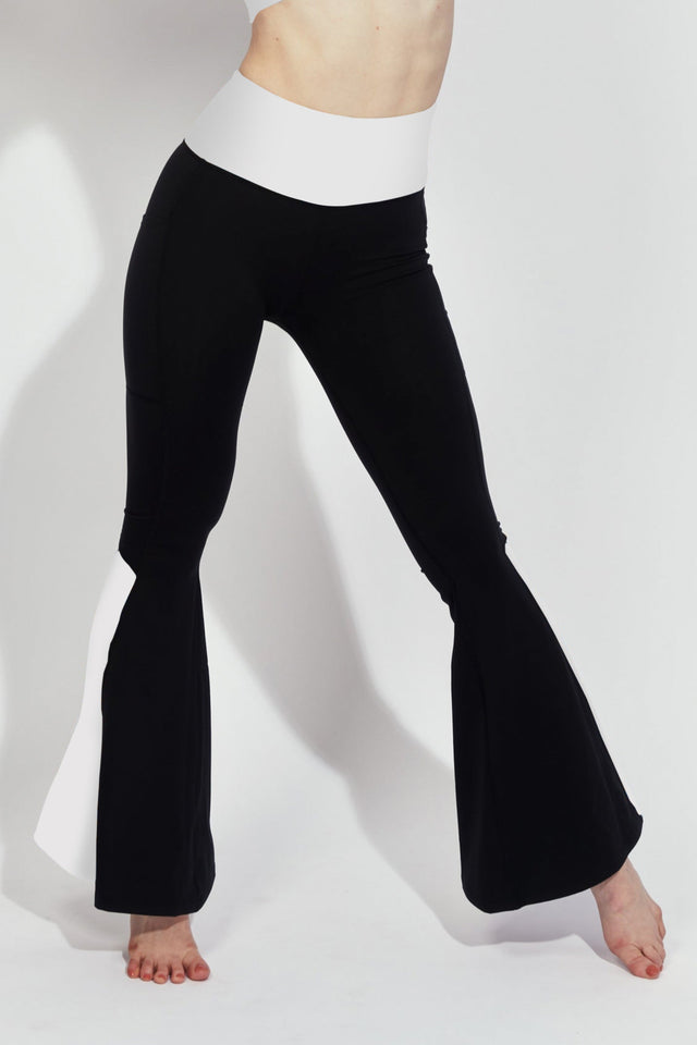 Melissa Becraft SS23 Comeback Black/White Flare Leggings - SewSewYou