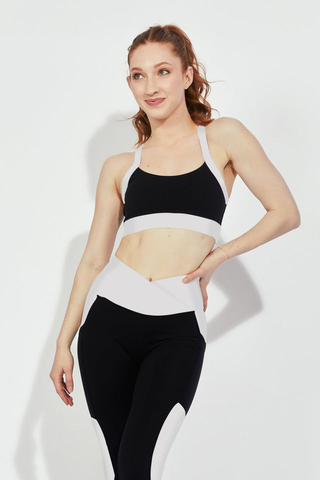 Melissa Becraft SS23 Comeback Black/White Sports Bra - SewSewYou