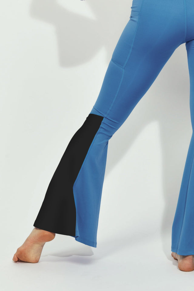 Melissa Becraft SS23 Comeback Blue/Black Flare Leggings - SewSewYou